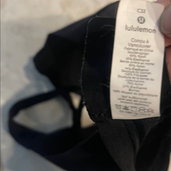 Lululemon bra 32c - Picture 4 of 4